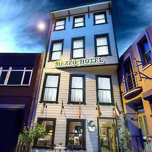 https://mezzo-hotel.istanbul-turkeyhotels.com
