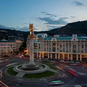 Courtyard By Marriott 4*, Tbilisi Gruzja